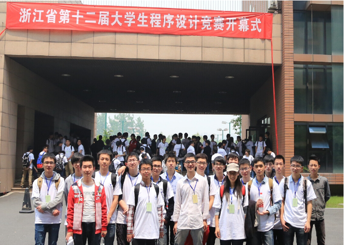 图1漫画柜
参赛团队